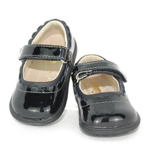 Cargue la imagen en el visor de la galería,See Kai Run Jane II Dressy Shoe Black Patent Infants Walkers Toddlers Kids Girls - Kids Shoes
