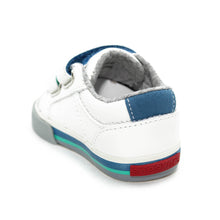 Cargue la imagen en el visor de la galería,See Kai Run Waylon Sneakers White Leather Infants Walkers Toddlers Boys - Kids Shoes
